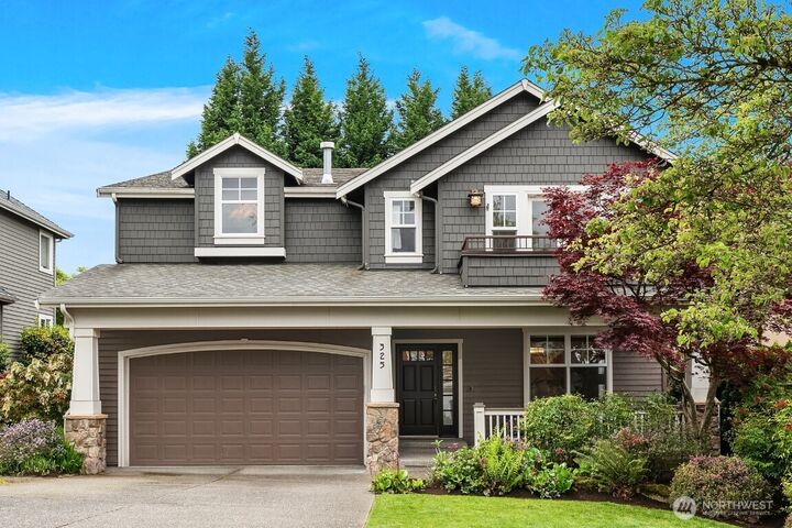 Property Photo:  325  6th Avenue S  WA 98033 