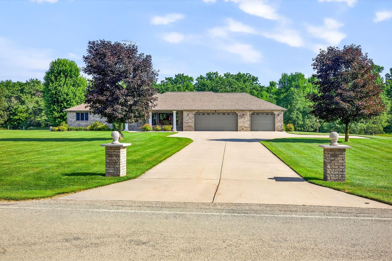 Property Photo:  N1180 County Road Ee  WI 54970 