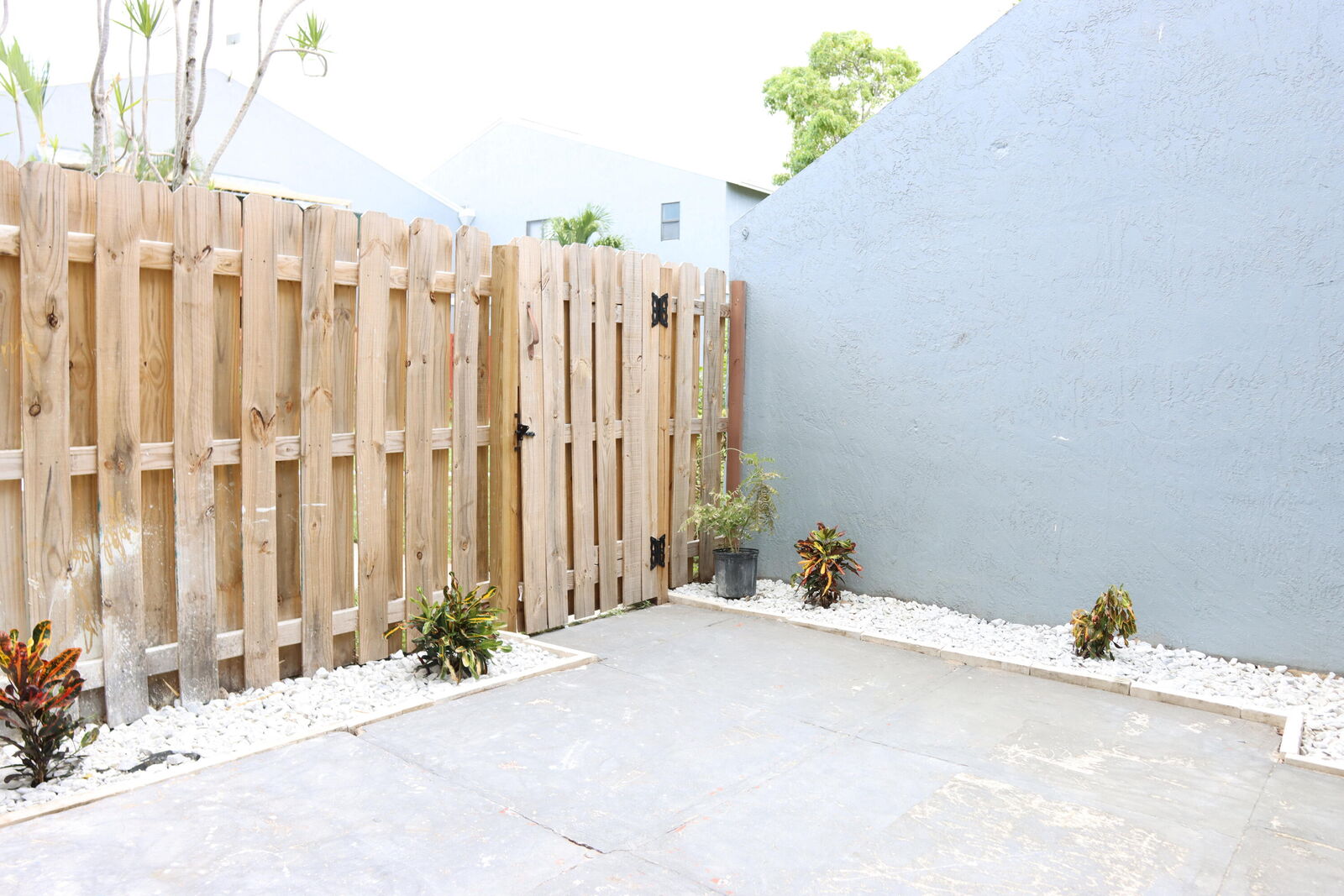 Property Photo:  20 Crossings Circle B  FL 33435 