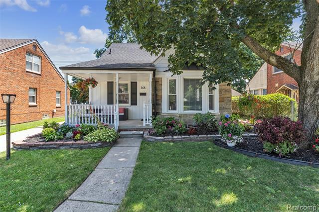 Property Photo: 155 Beechmont Street MI 48124