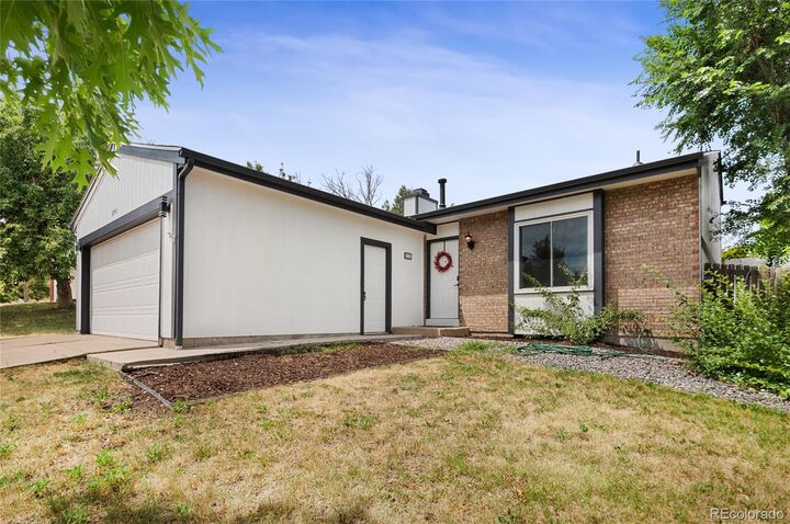 Property Photo:  2757 S Sedalia Street  CO 80013 