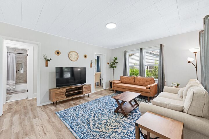 Property Photo:  1335 S Richmond Ave  KS 67213 