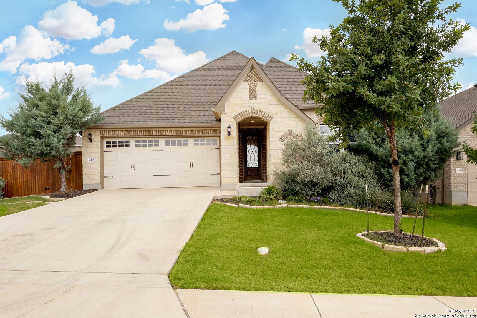 Property Photo: 2194 Indigobush TX 78132