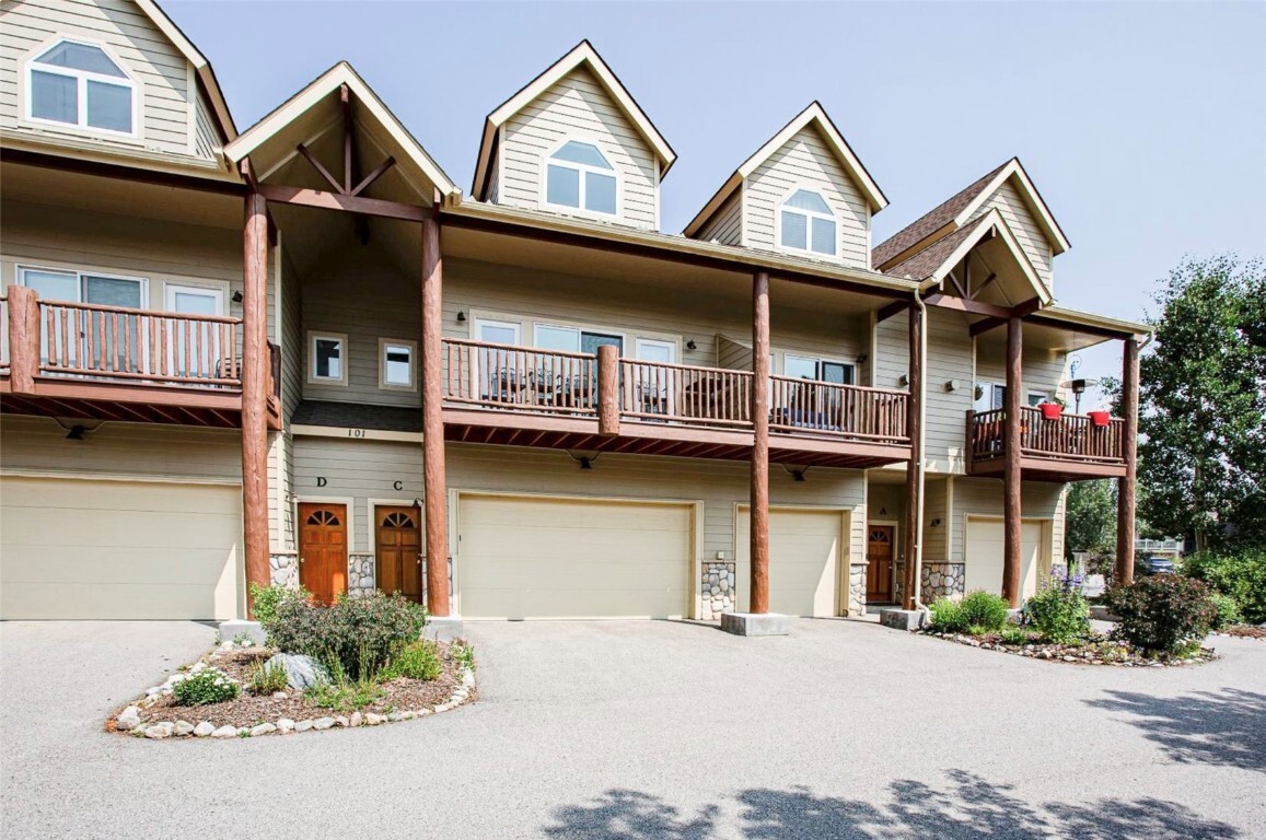 Property Photo: 101 Morningstar Circle C CO 80443
