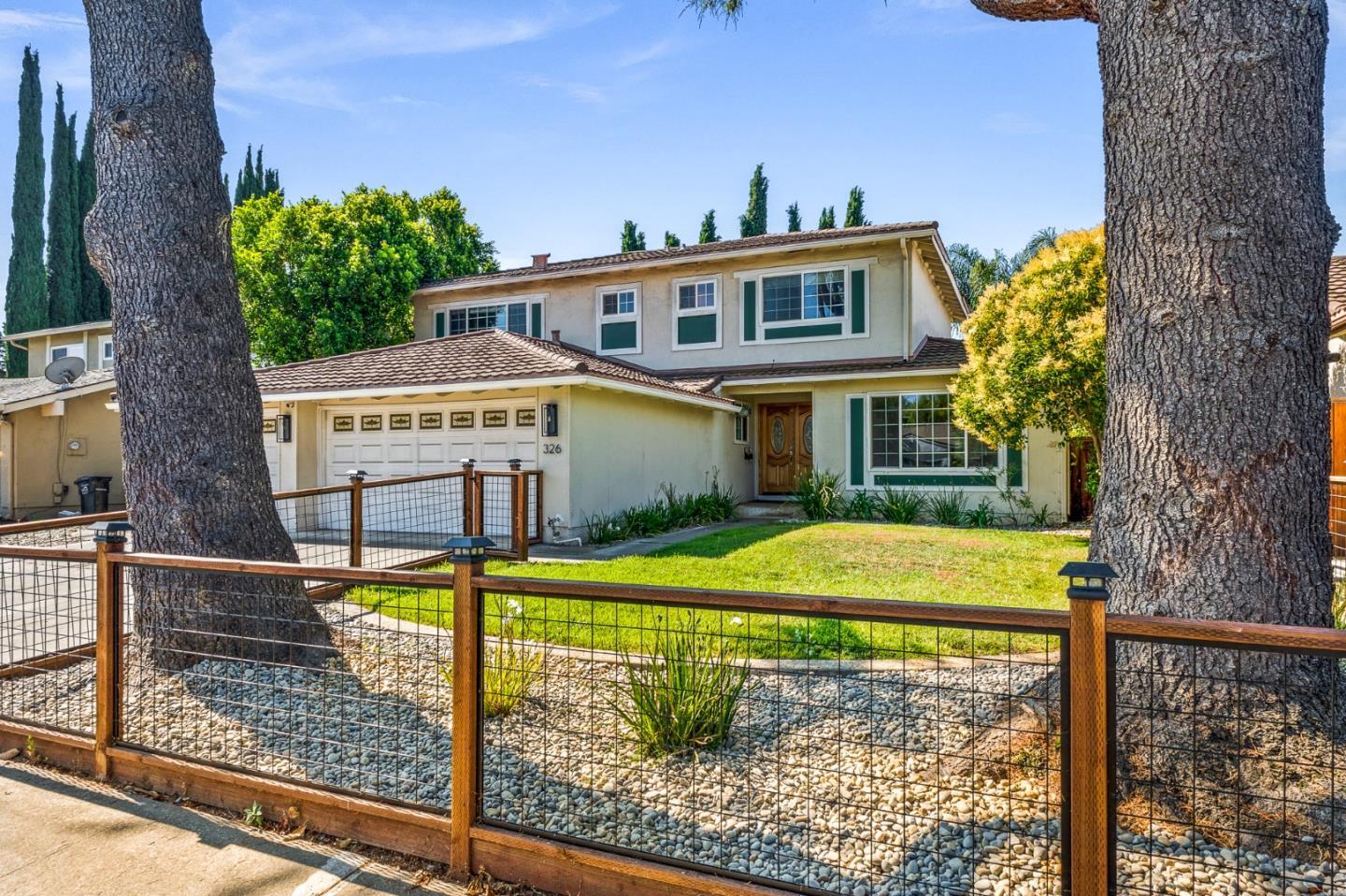 Property Photo: 326 El Molino Way CA 95119