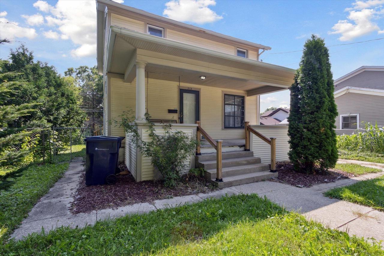 Property Photo: 212 North Washington Street WI 53548