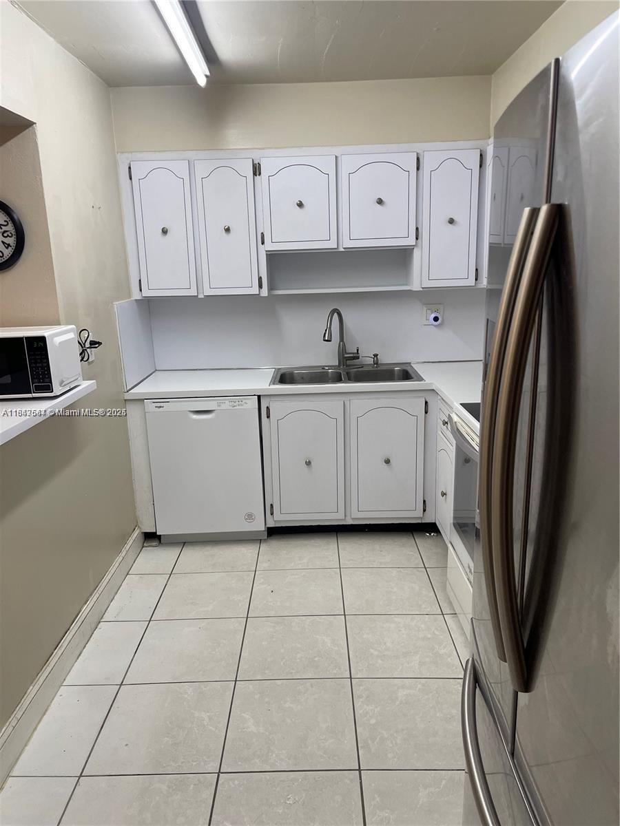 10383 N Kendall Dr N5  Miami FL 33176 photo