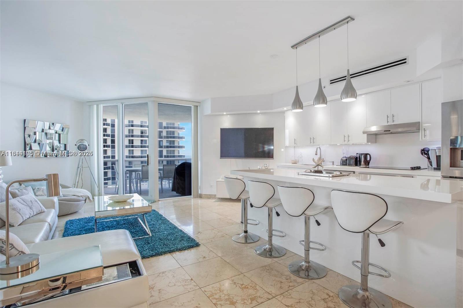 Property Photo:  4775 Collins Ave 2508  FL 33140 