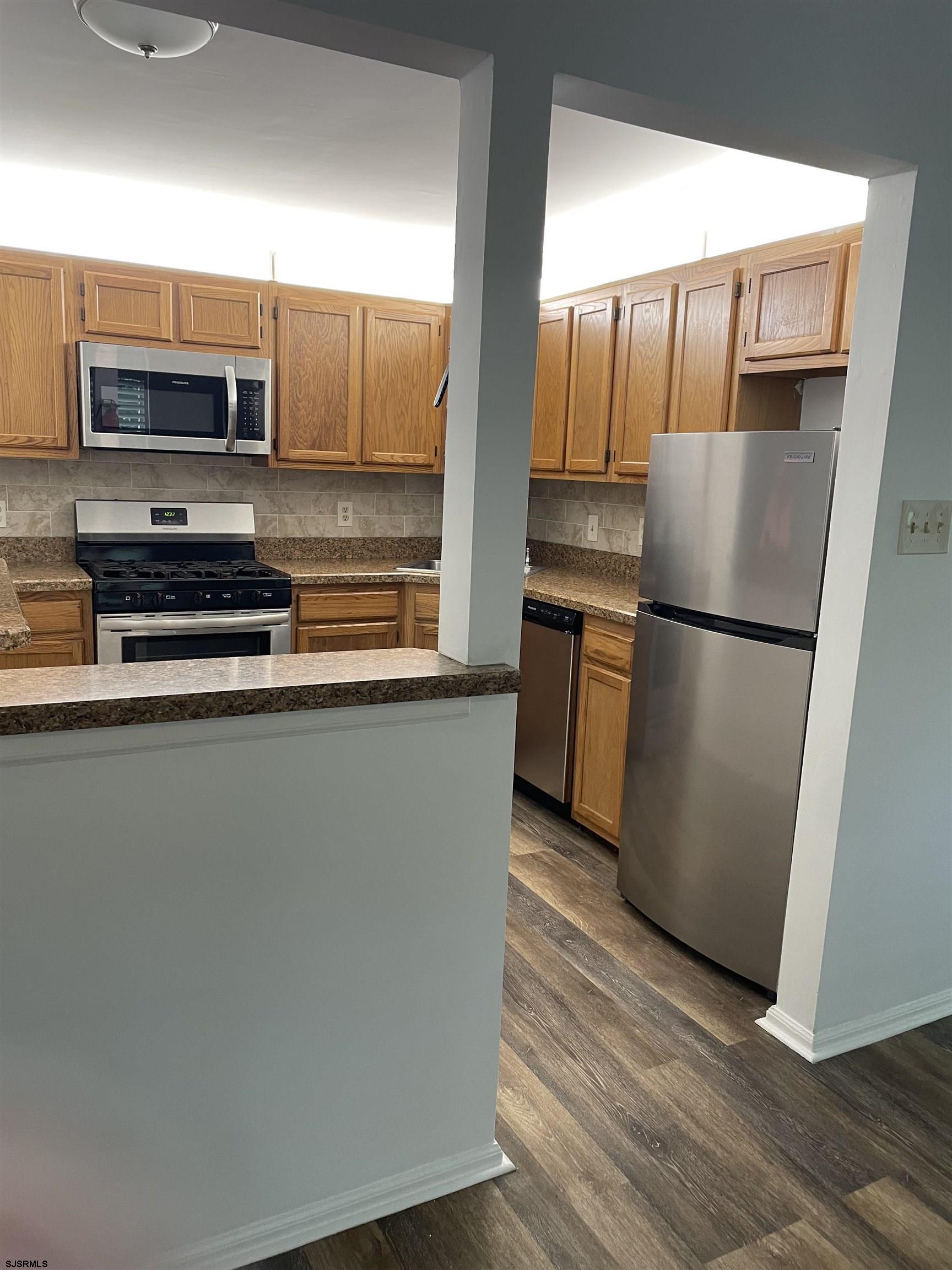 Property Photo: 34 Navajo Ct 34 NJ 08205