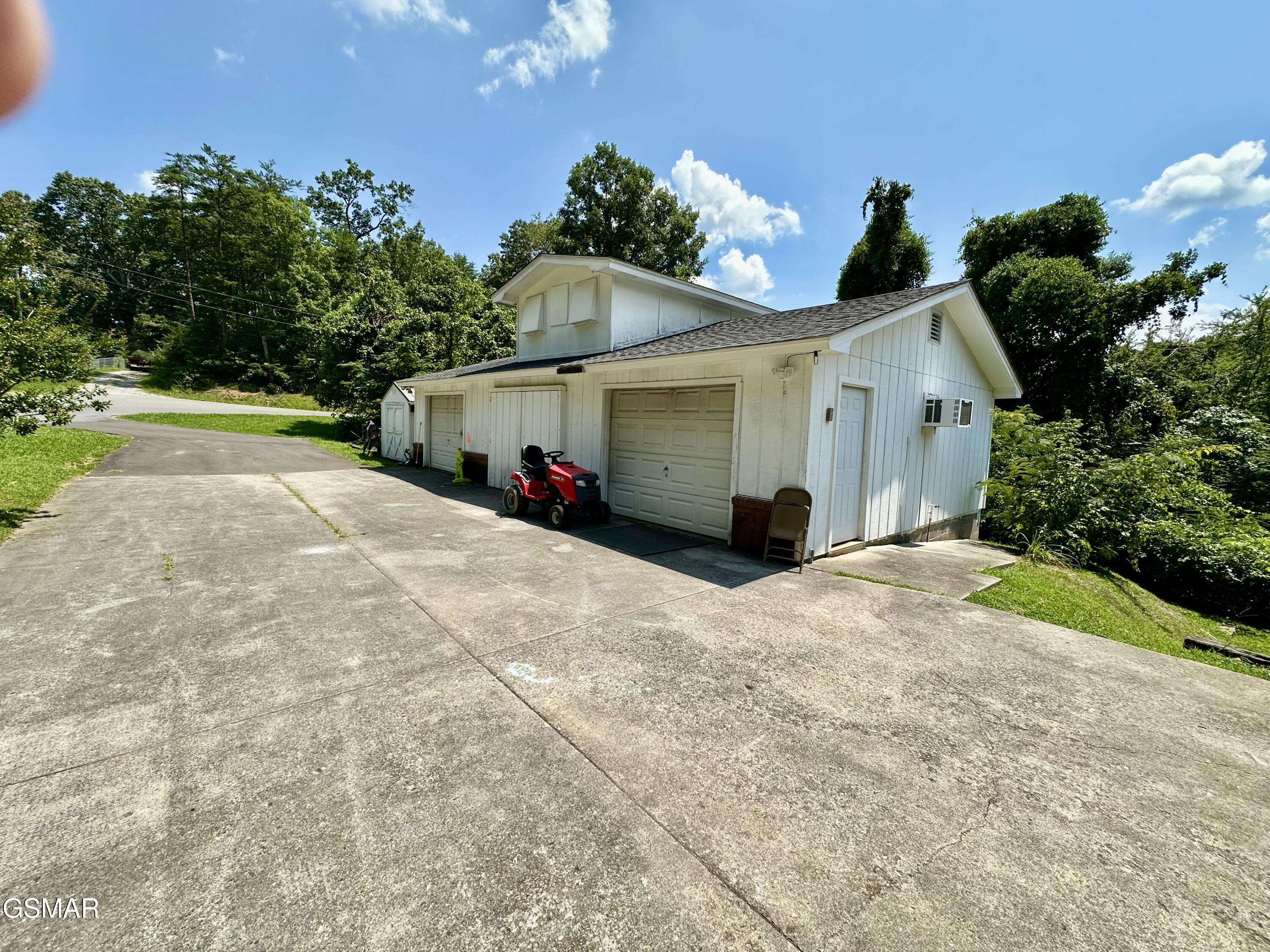Property Photo: 2531 Highland Park Drive TN 37863