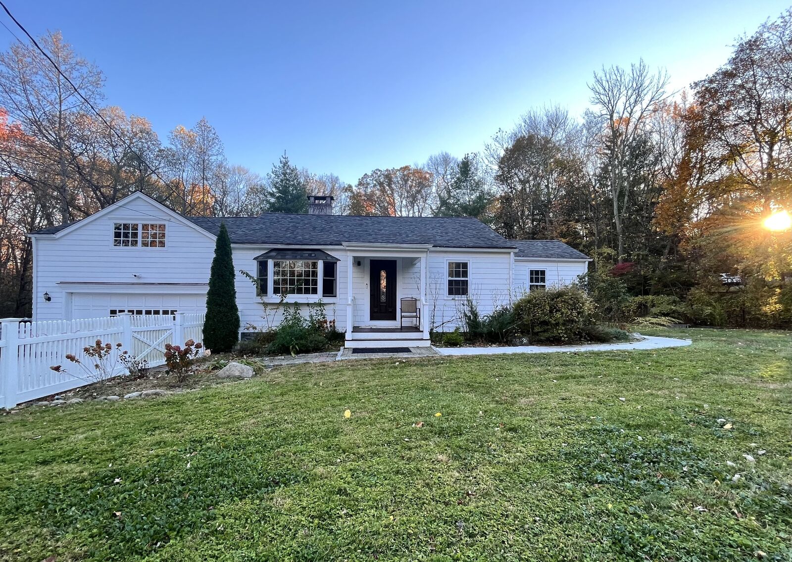 Property Photo:  158 Jelliff Mill Road  CT 06840 