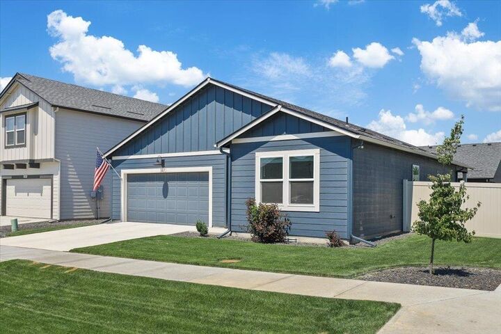 Property Photo:  3215 E Metler Ave  WA 99021 