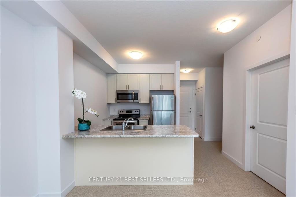 Property Photo: 125 Shoreview Place 208 ON L8E 0K3