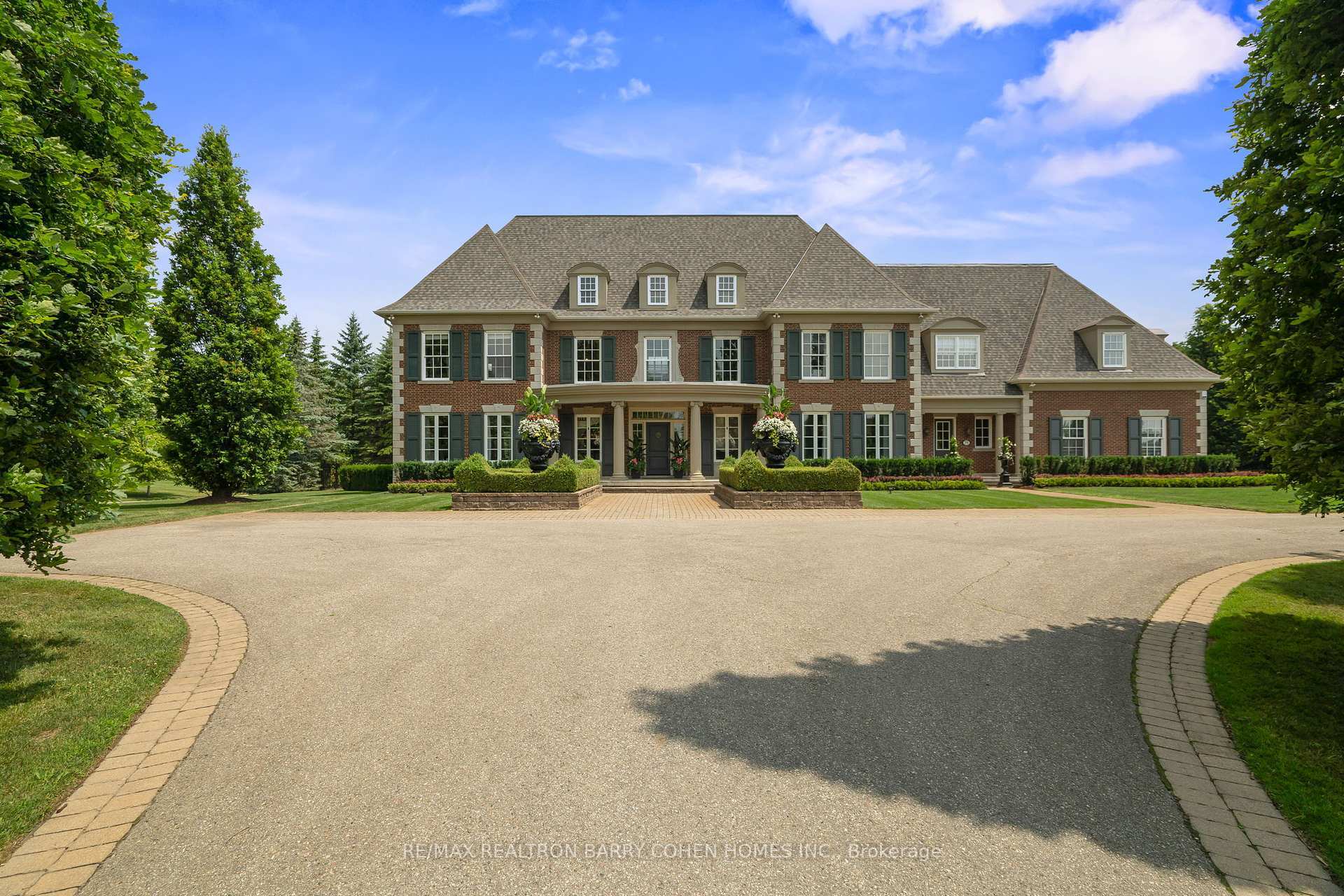 Property Photo: 91 Fairfield Drive ON L7B 1L9