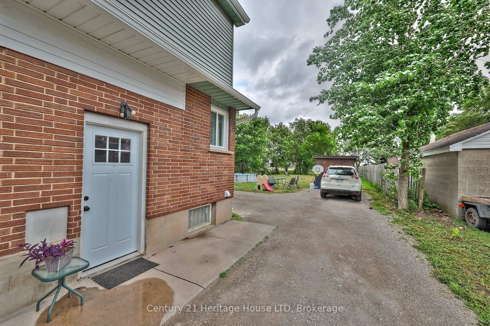 Photo de la propriété: 14 Jennet Street ON L2A 4B9