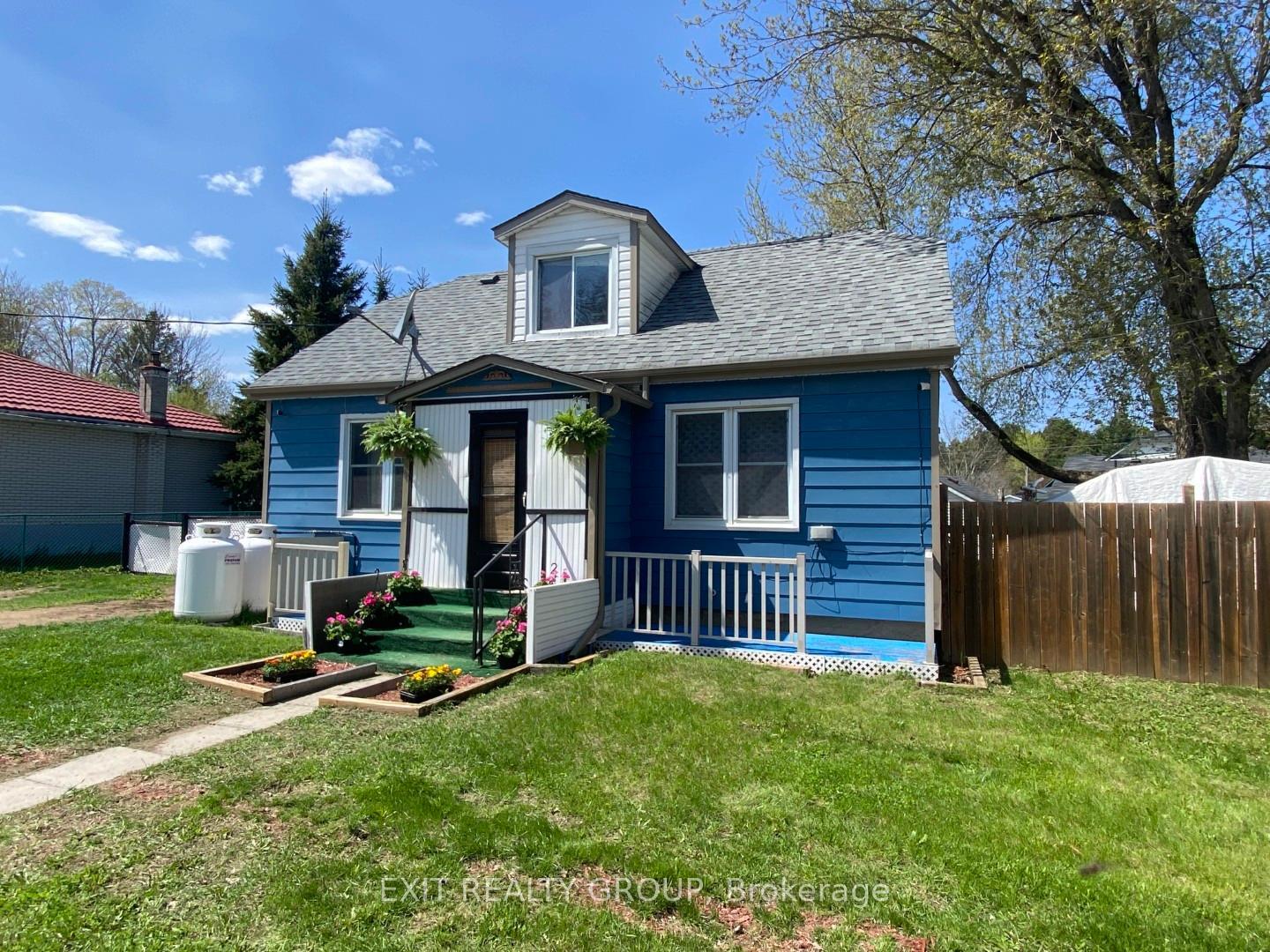 Property Photo:  33 Glastonbury Road  ON K0H 2G0 