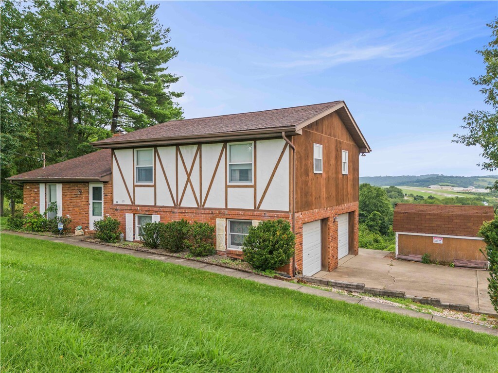 Property Photo: 851 Mounts Rd PA 15301
