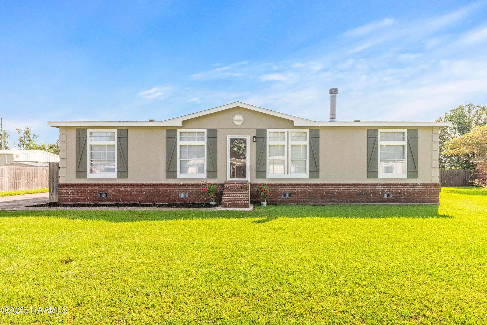 Property Photo: 1011 Florence Drive LA 70517