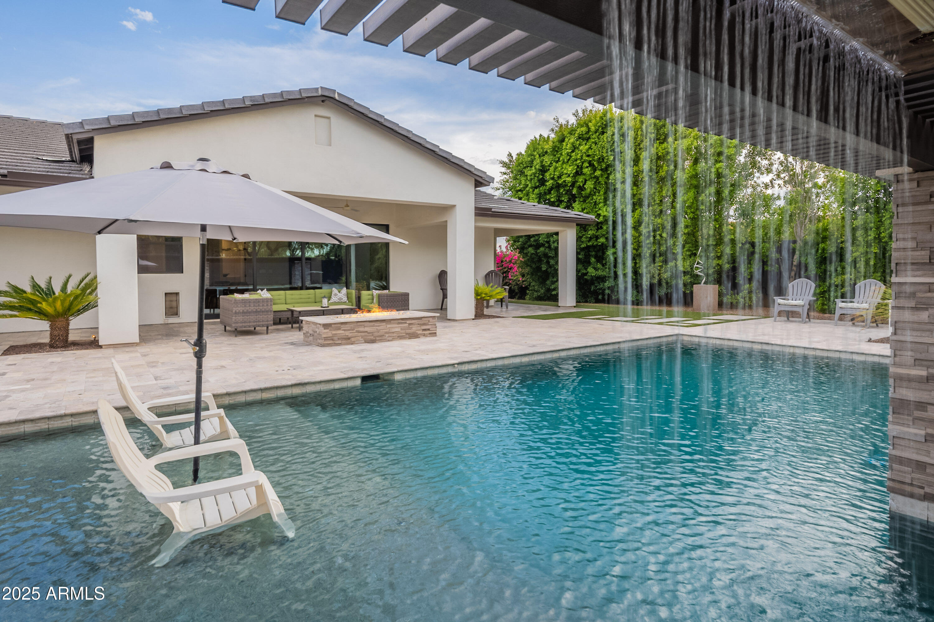 Property Photo: 3720 E Tierra Buena Lane AZ 85032
