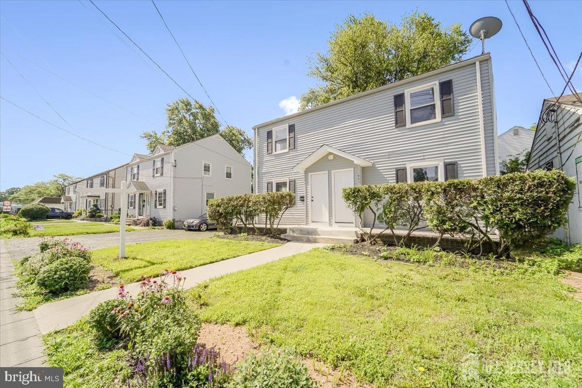 Property Photo:  951 Amboy Avenue 953  NJ 08837 