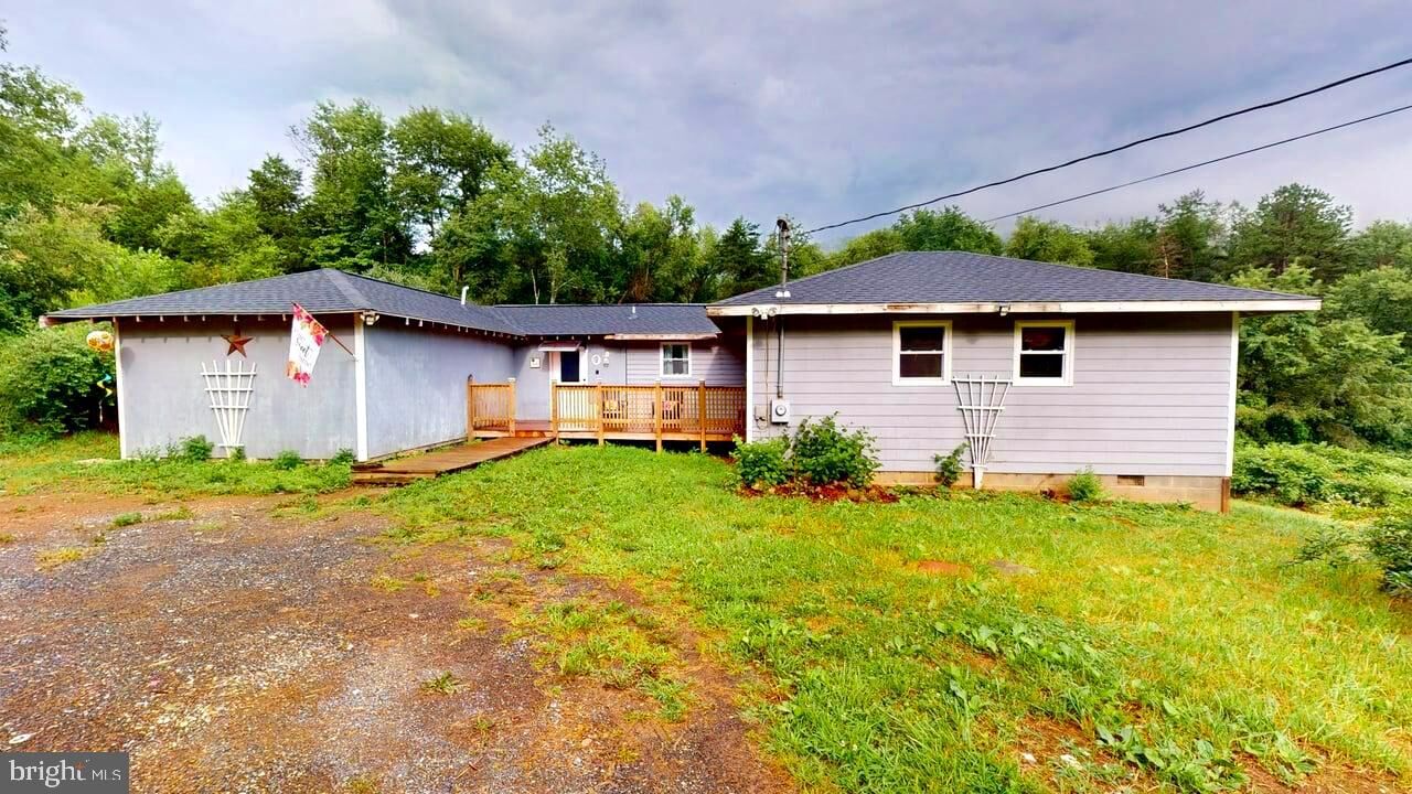 Property Photo: 873 Delray Road WV 26704
