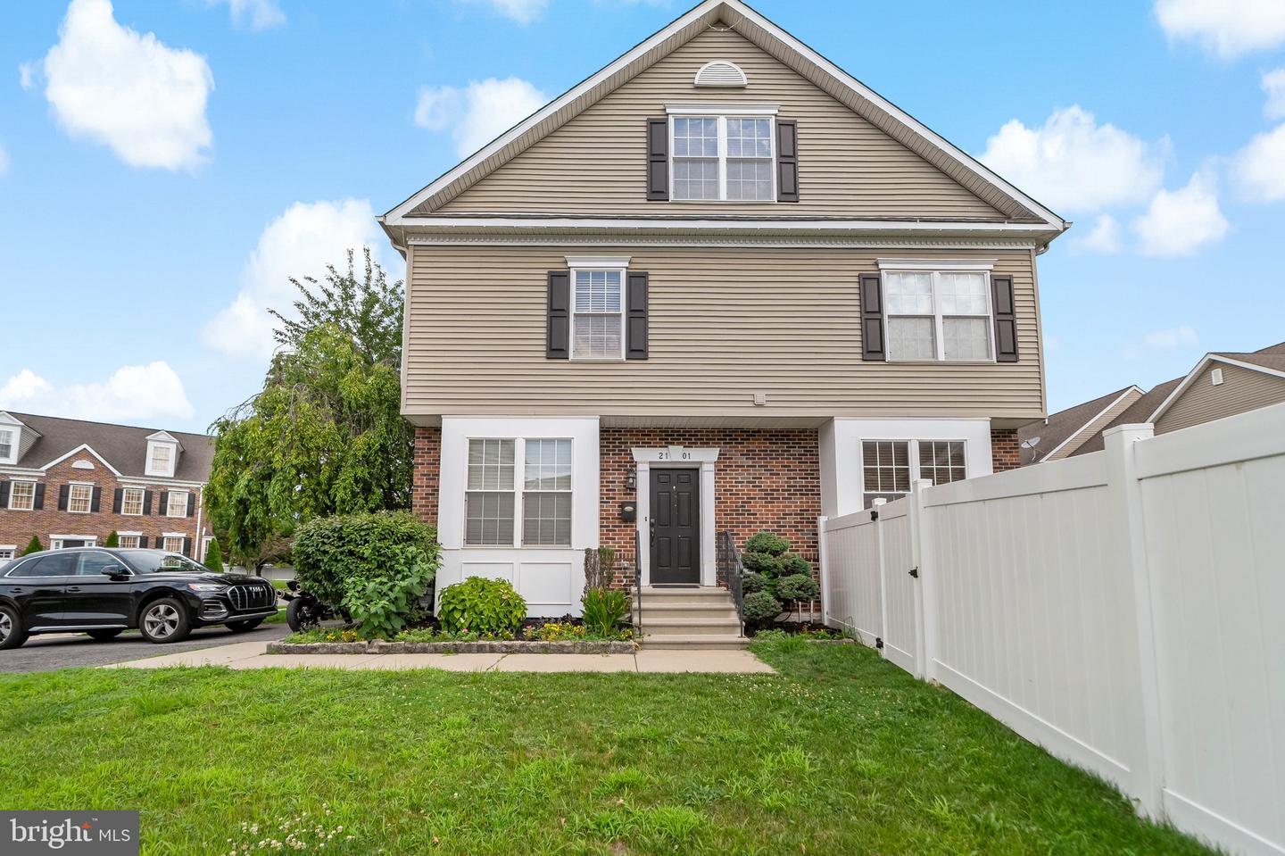 Property Photo:  2101 Trevi Court  PA 19145 