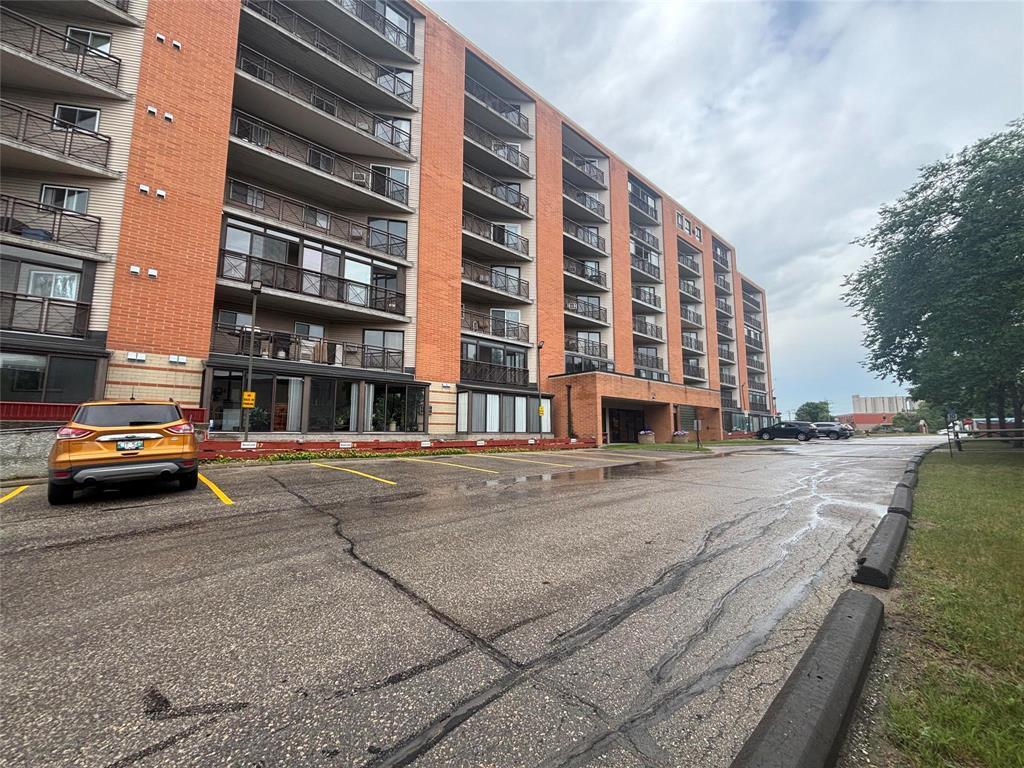 Property Photo: 1720 Pembina Highway MB R3T 5T4