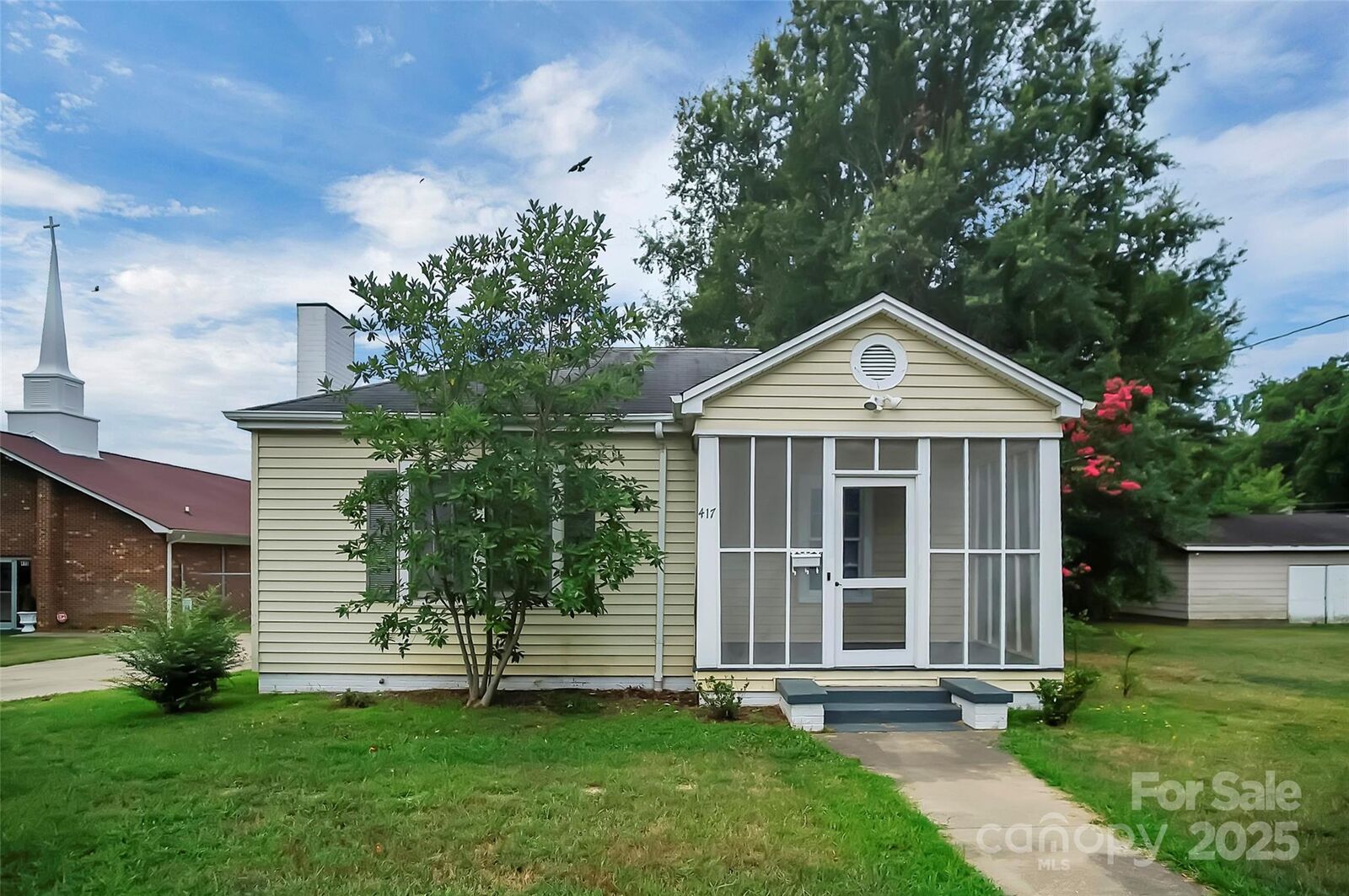 Property Photo: 417 W Graham Street NC 28150