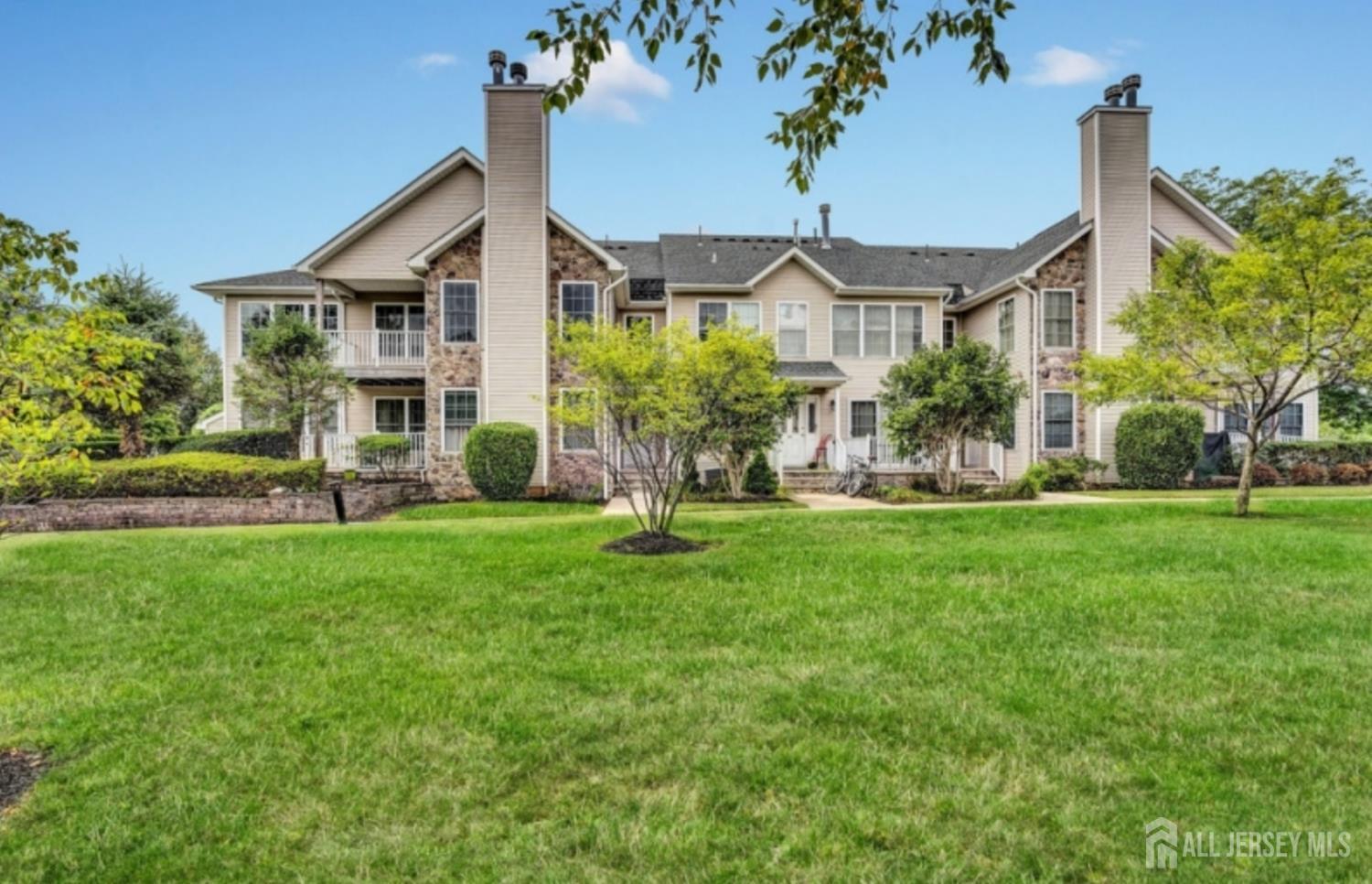 Property Photo:  55 Chariot Court  NJ 08854 