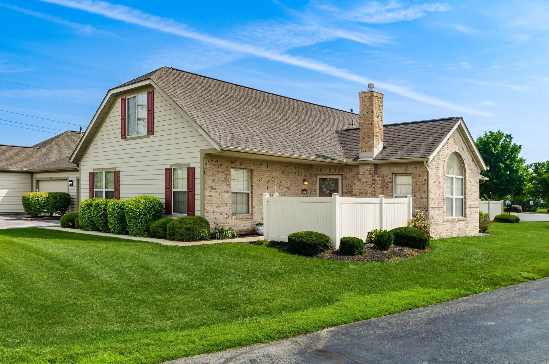 Property Photo: 5941 Landings Pond Place OH 43123