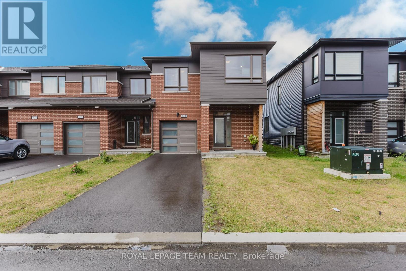 611 Fenwick Way  Ottawa ON K2J 7E5 photo