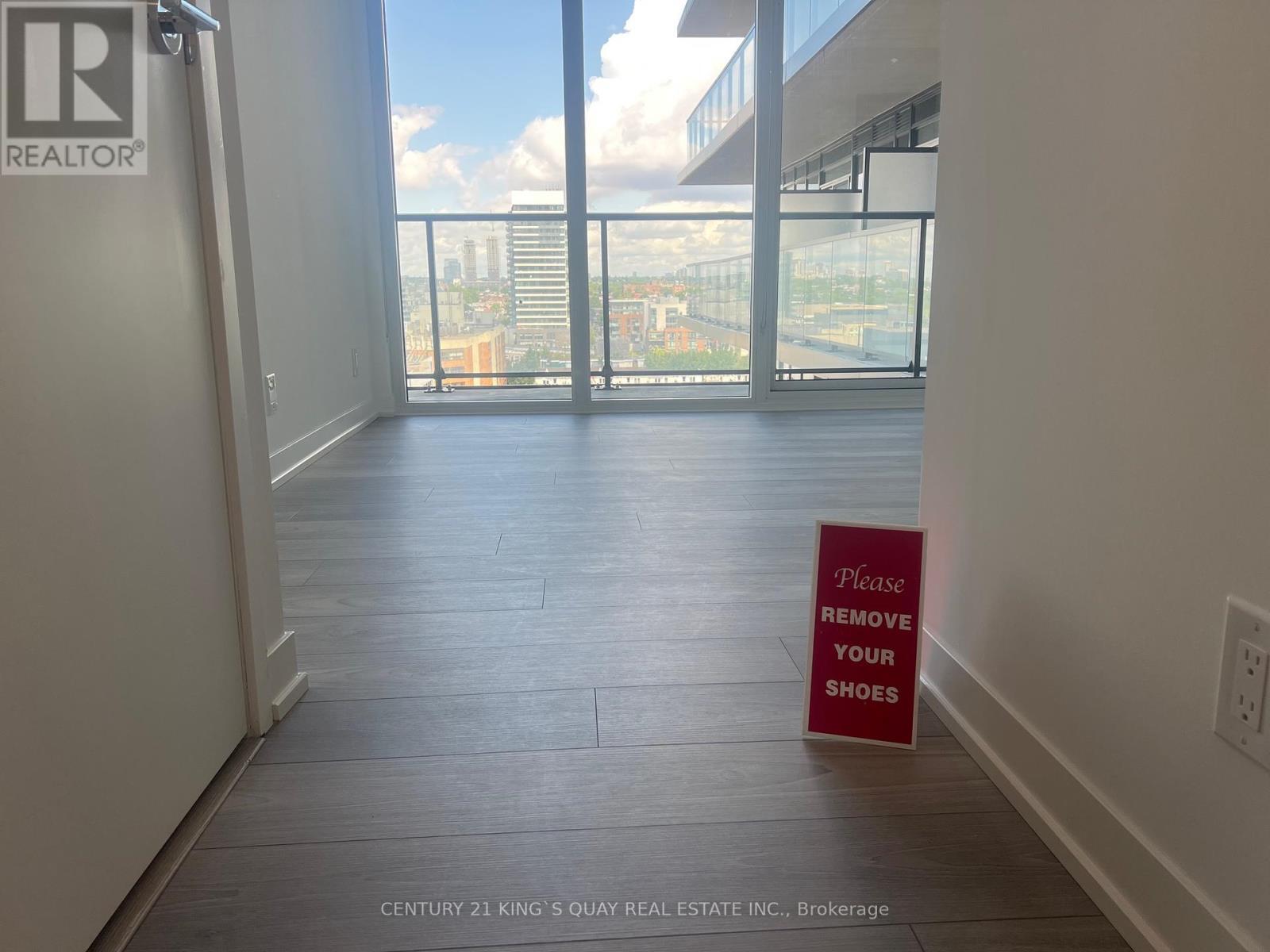 Property Photo: 285 Dufferin Street 903 ON M6K 0J2