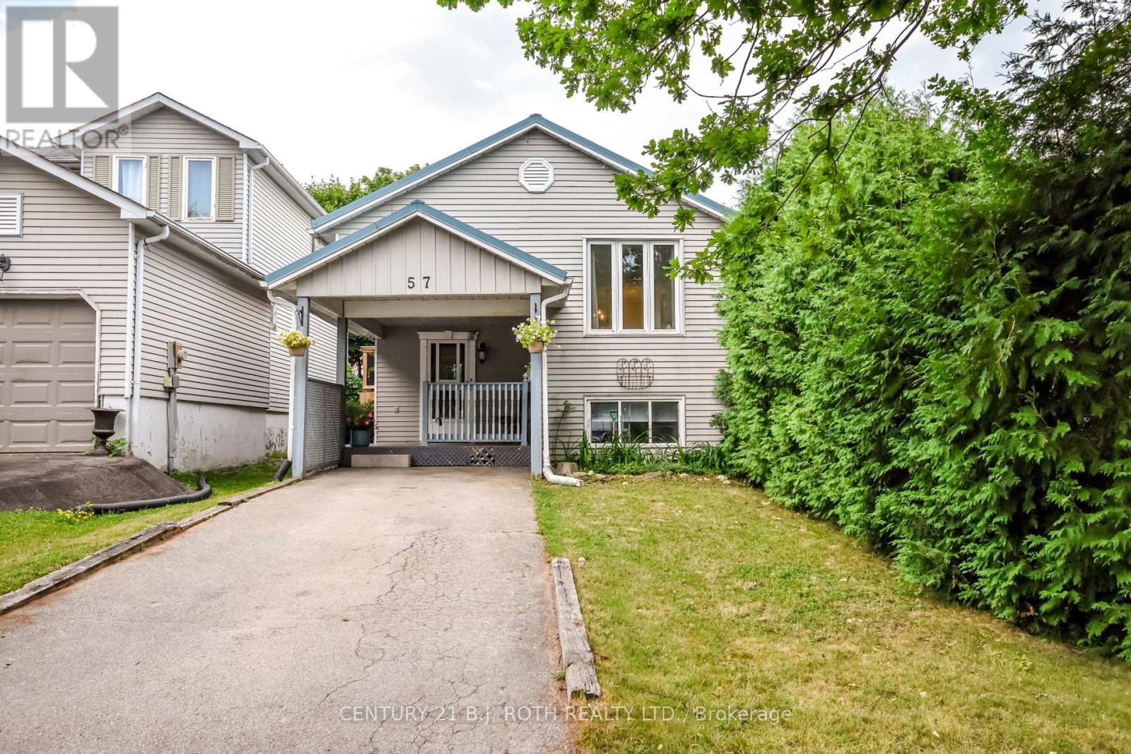 Photo de la propriété:  57 D'Ambrosio Drive  ON L4N 6V4 
