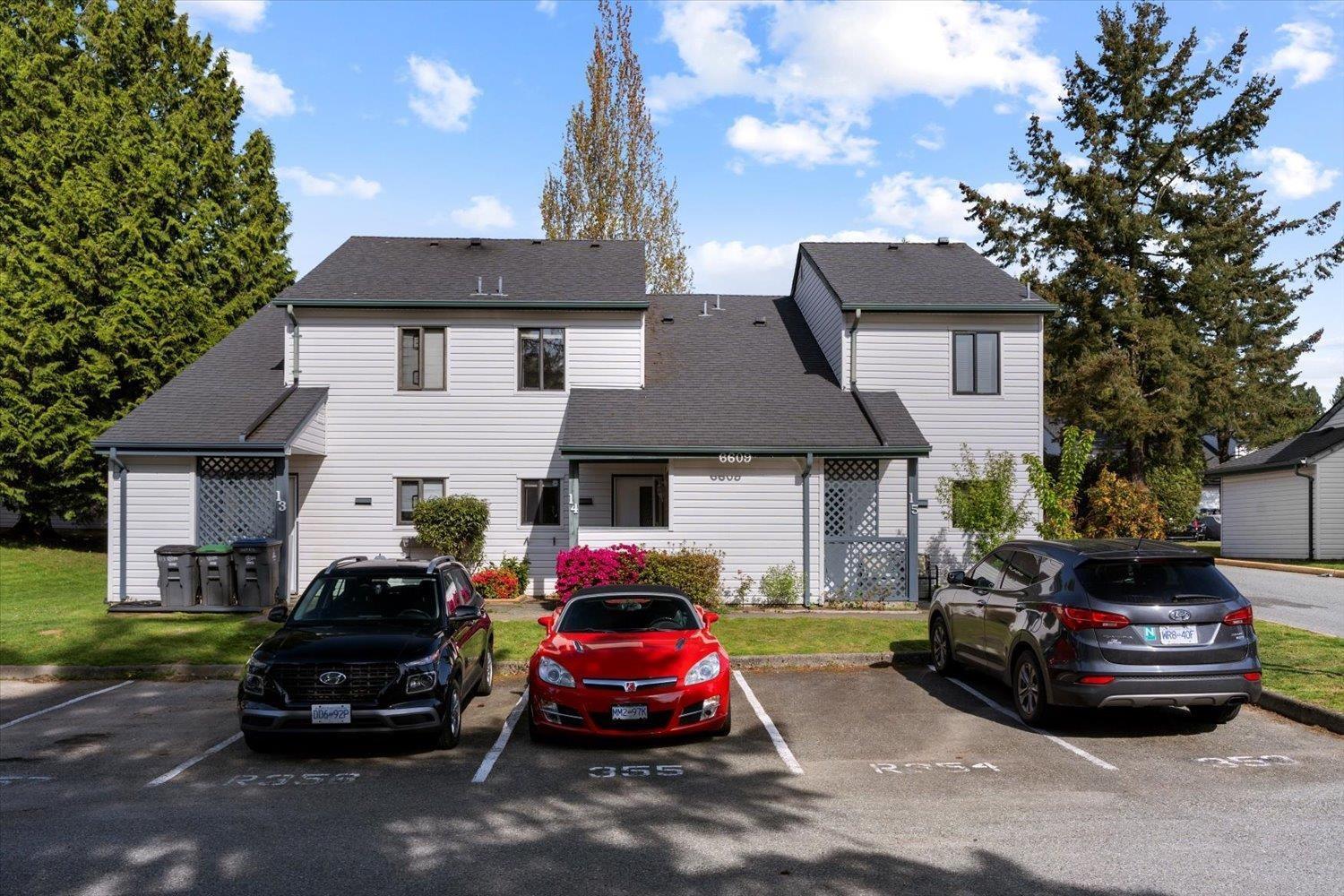 Photo de la propriété:  6609 138 14  BC V3W 5G7 