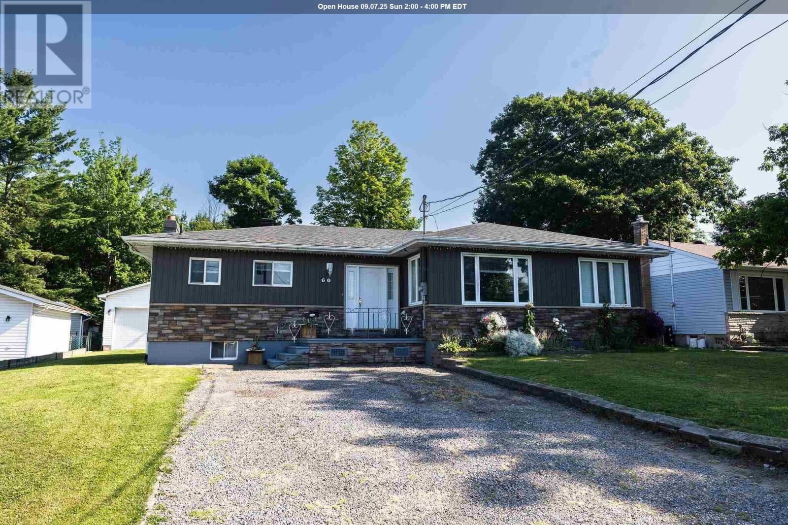 Property Photo:  60 Tilley Rd  ON P6B 3Y6 