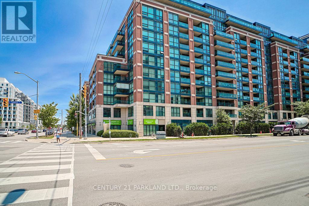 Property Photo: 525 Wilson Avenue 930 ON M3H 0A7