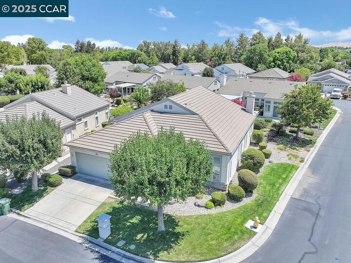 Property Photo: 20 Gala Ln CA 94513