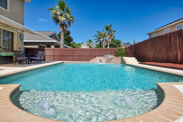 889 Solimar Way  Mary Esther FL 32569 photo