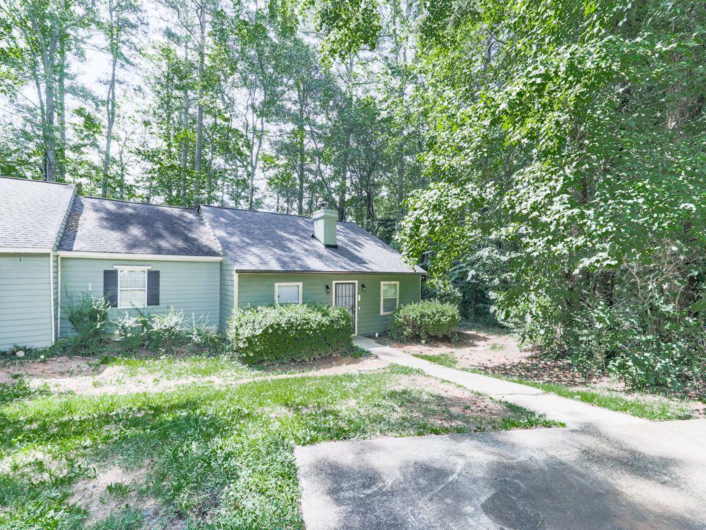 Property Photo: 207 Westland Circle SW GA 30064