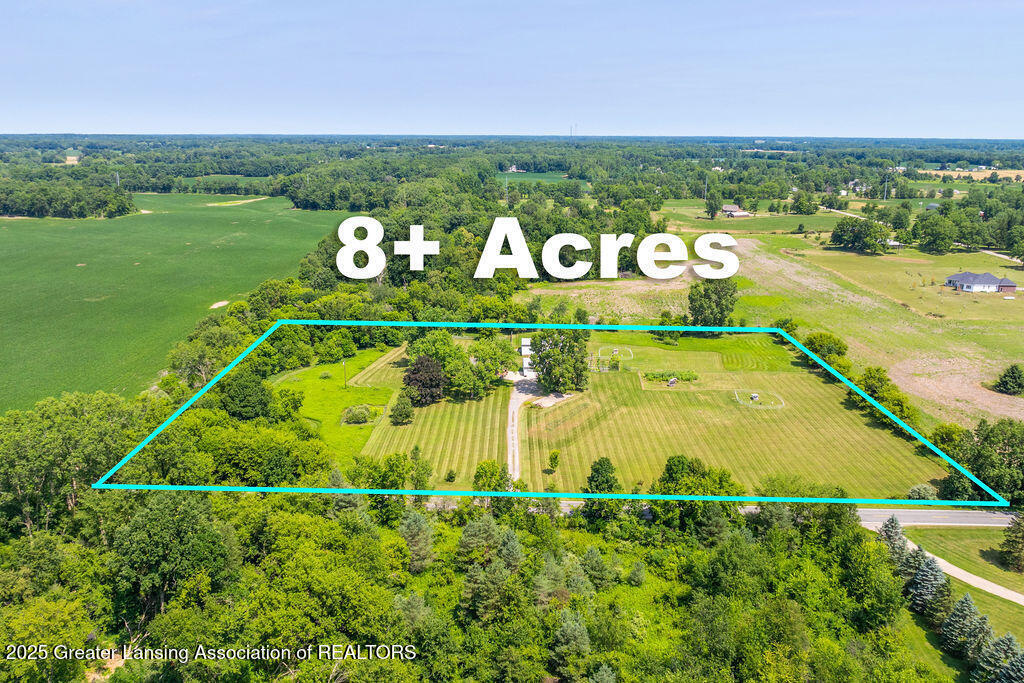 Property Photo:  2865 Sherwood Road  MI 48895 