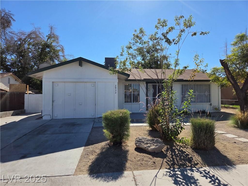 Property Photo: 2932 Theresa Avenue NV 89101