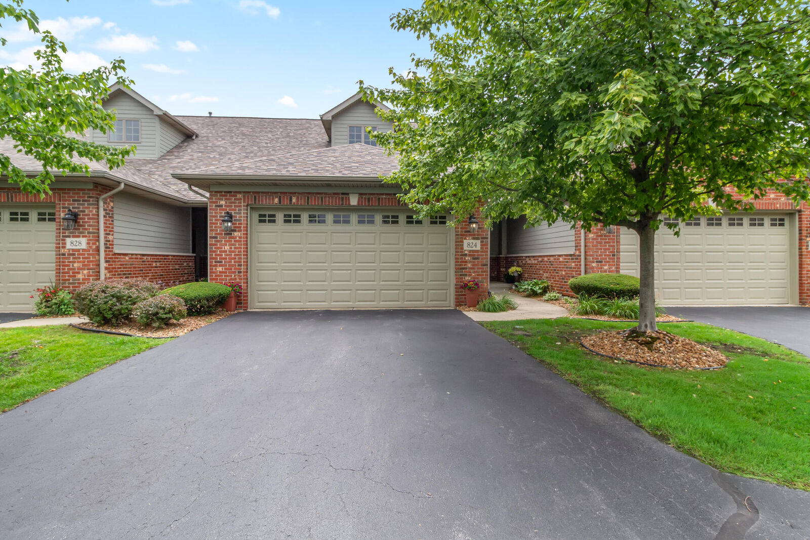 Property Photo:  824 Boxwood Drive  IN 46321 