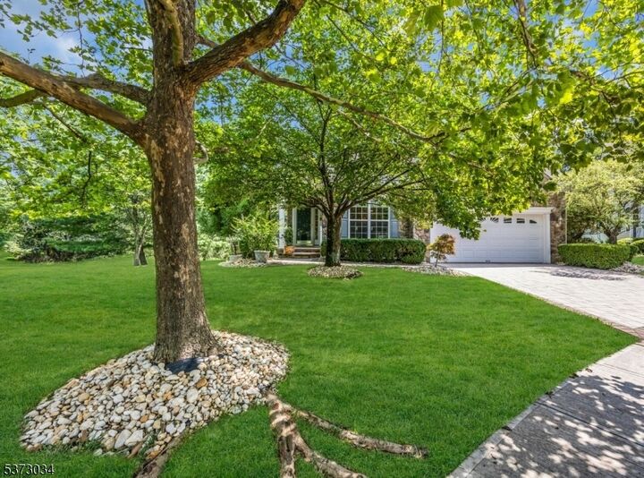 Property Photo:  226 Osborne Ct  NJ 08873 