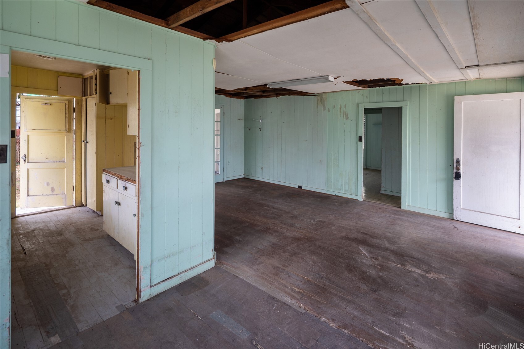 Property Photo:  240 Kalama Street  HI 96734 