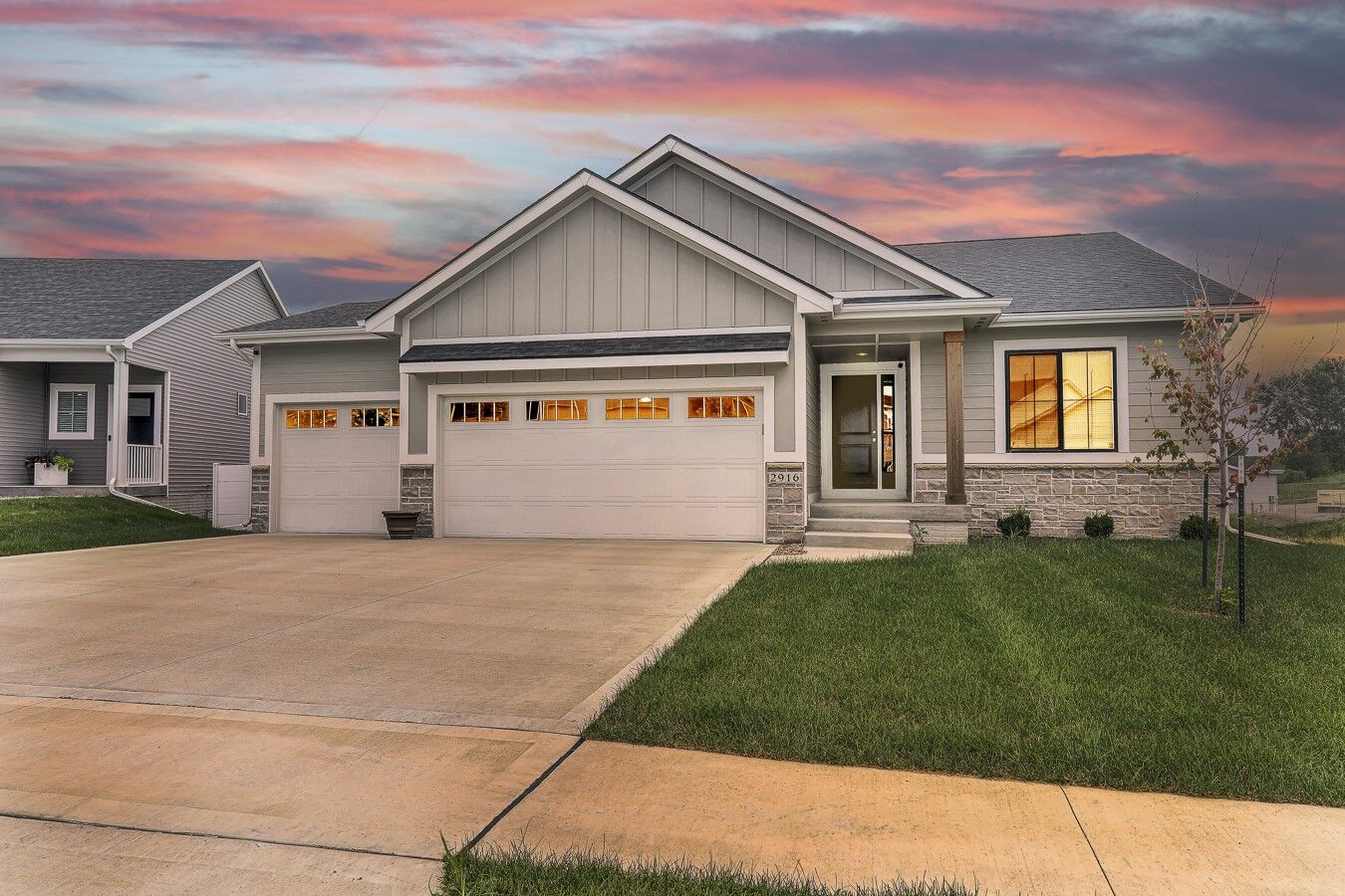 Property Photo: 2916 Primrose Lane IA 50219
