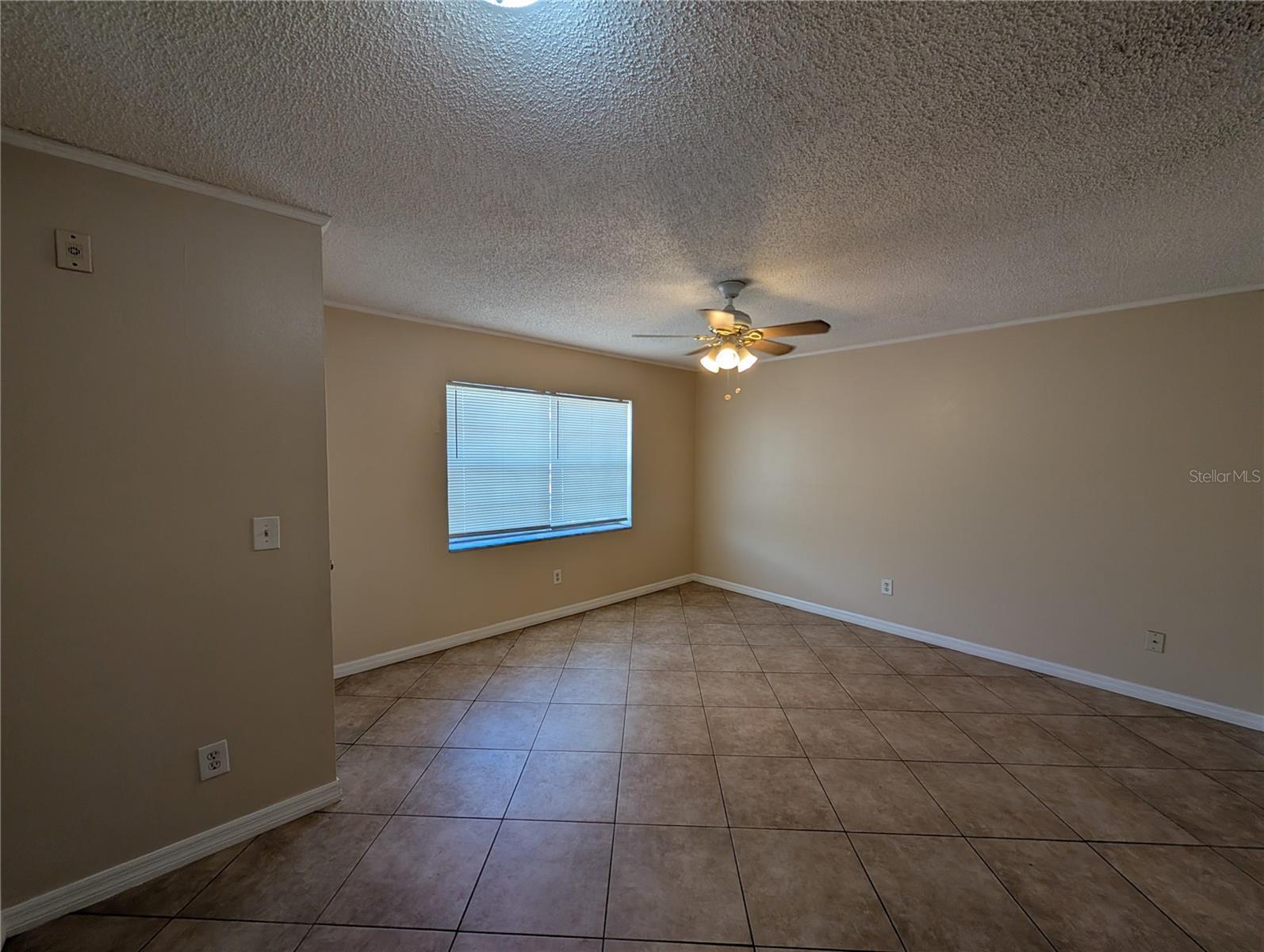 Property Photo: 6415 S Roberts Avenue 201 FL 33616