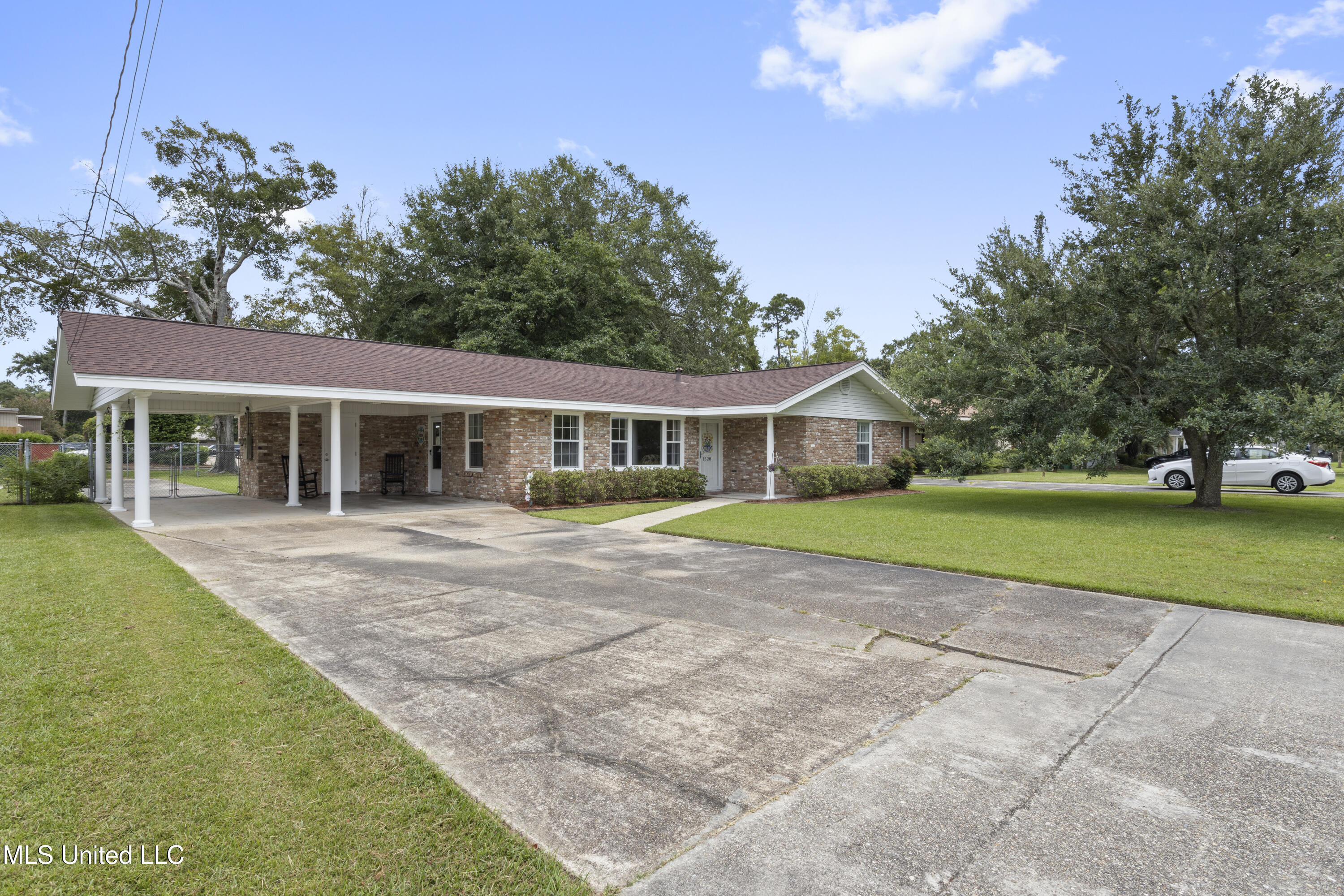 Property Photo: 1528 Courthouse Road MS 39507