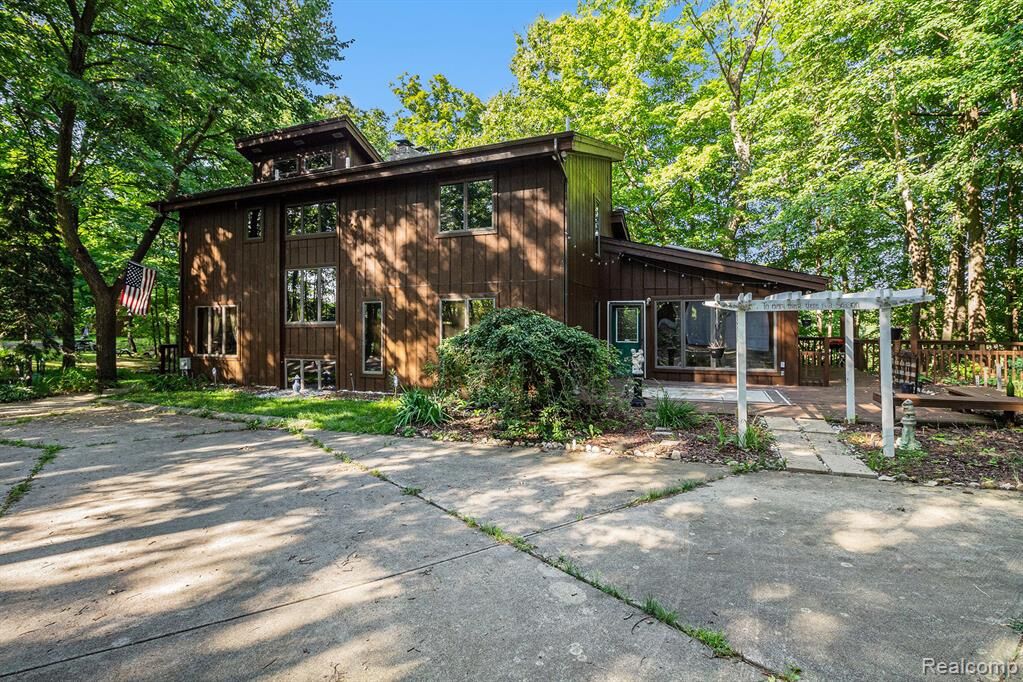 Property Photo: 5365 S Bancroft Road MI 48429 9142