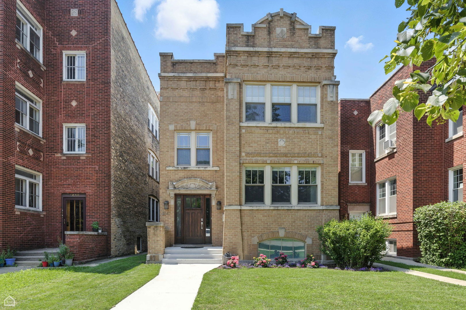 Property Photo: 3642 N Keeler Avenue IL 60641