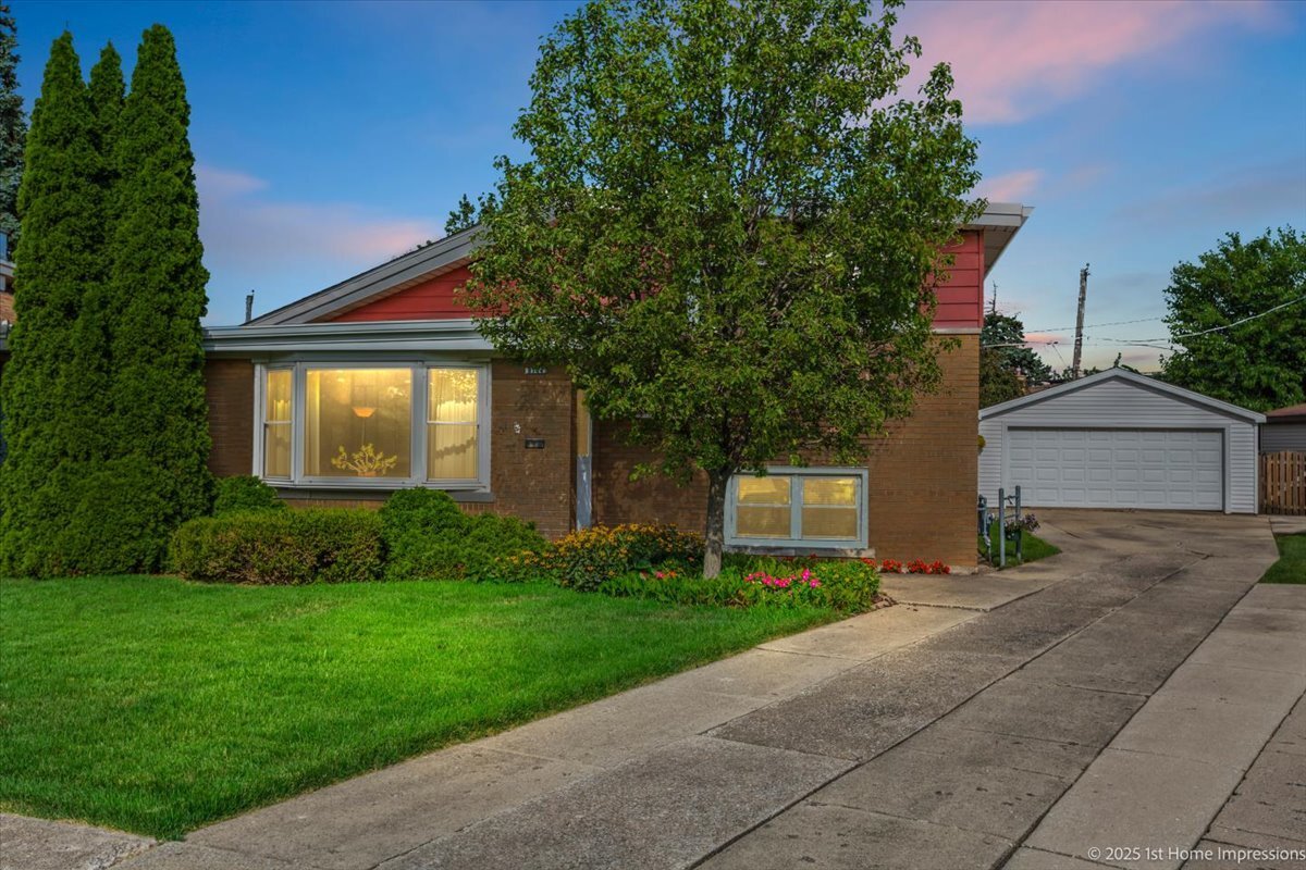 Property Photo: 9744 S Utica Avenue IL 60805